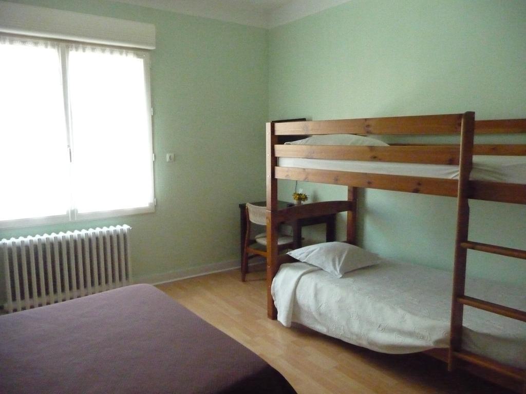 Hotel De La Gare Периго Номер фото