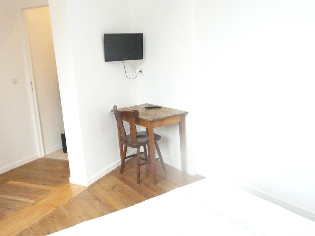 Hotel De La Gare Периго Номер фото
