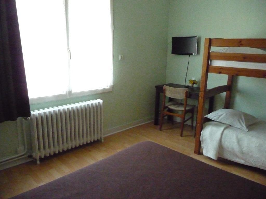 Hotel De La Gare Периго Номер фото